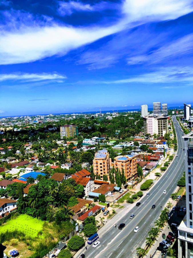 Lark Hotel Dar es Salaam Zewnętrze zdjęcie